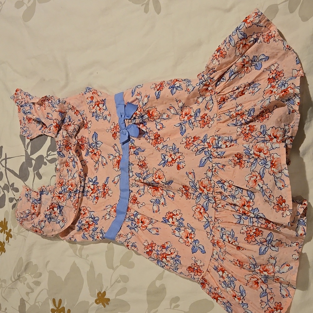 Girls dress
